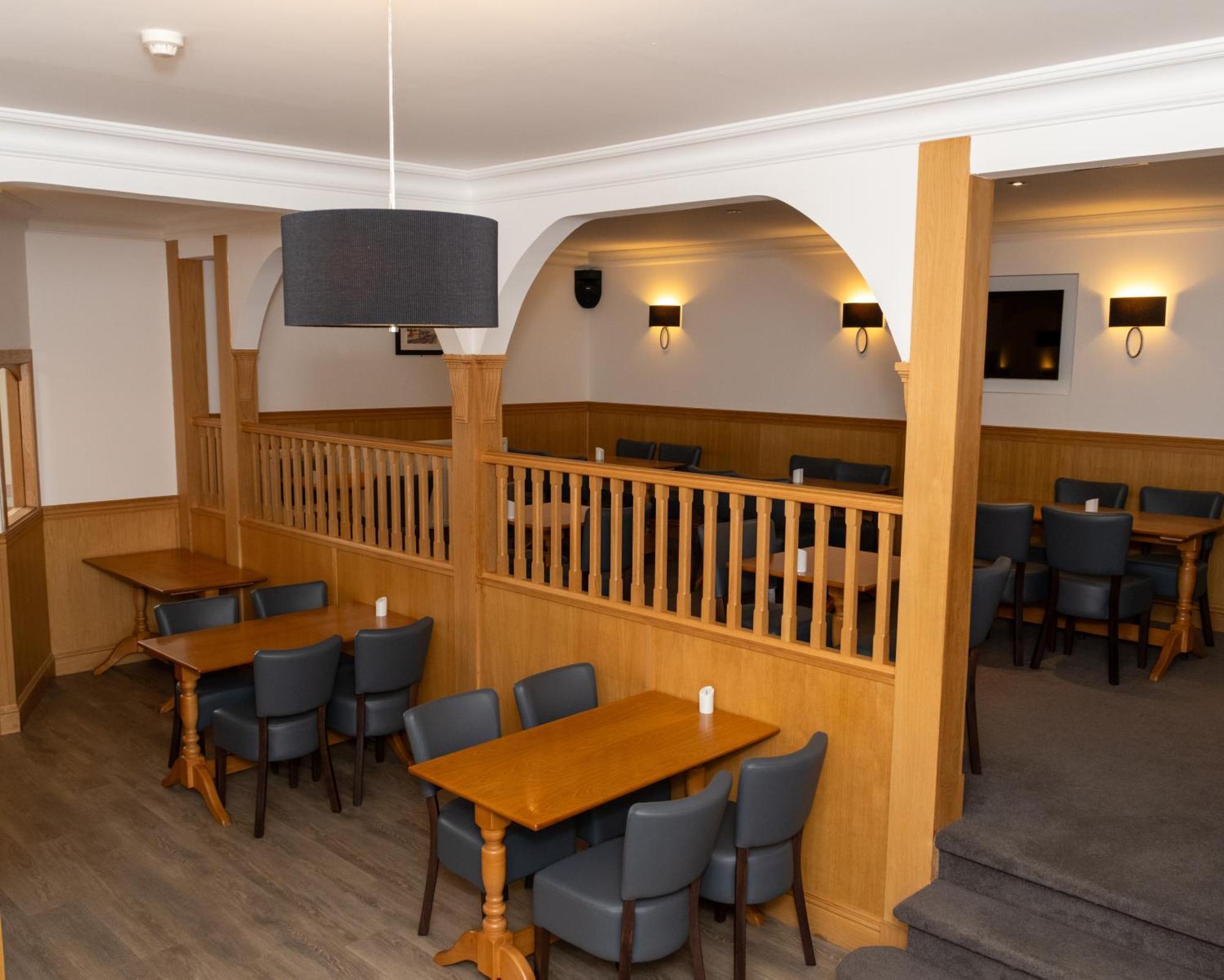 Station Hotel Ellon Ngoại thất bức ảnh