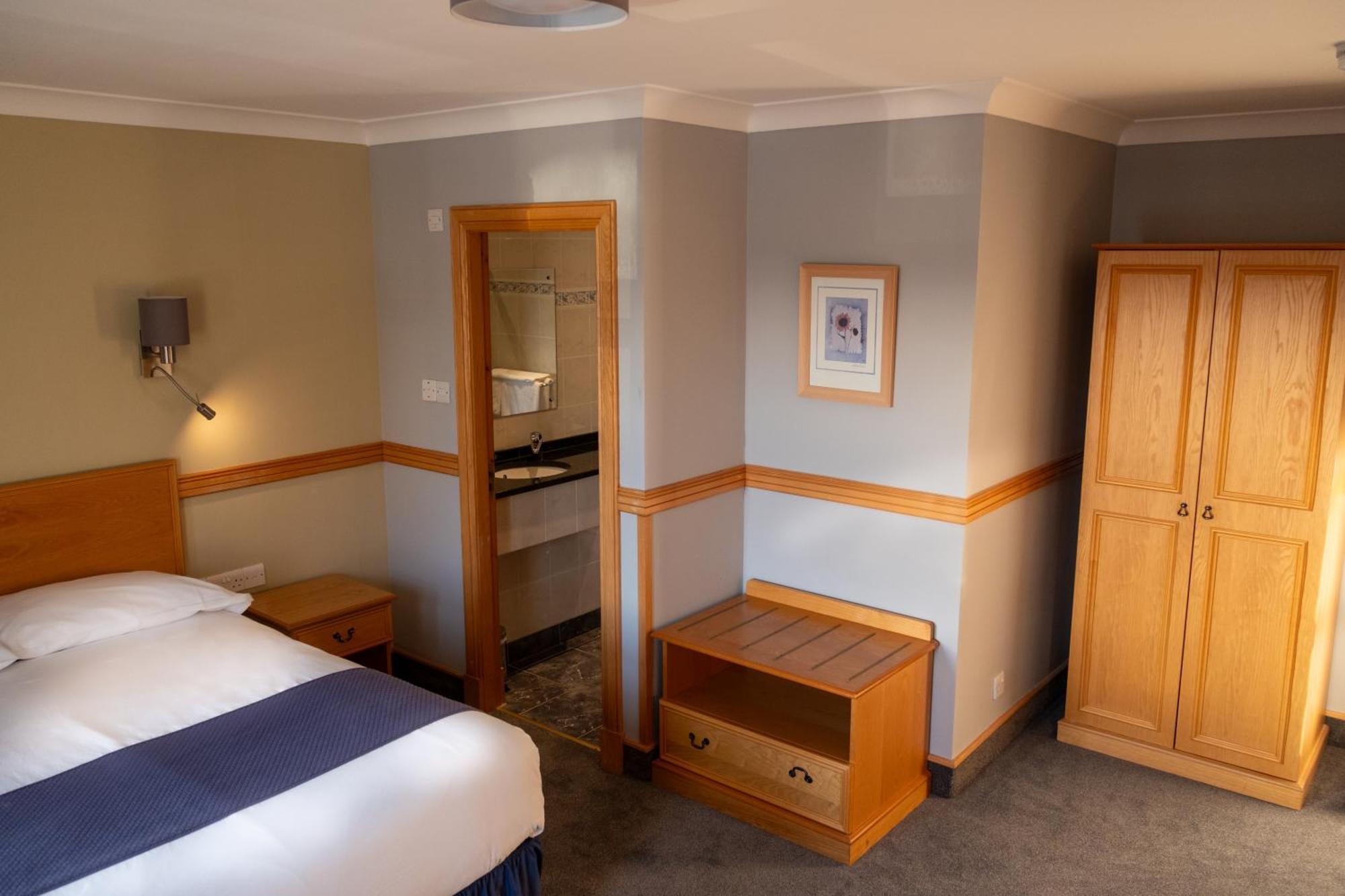 Station Hotel Ellon Ngoại thất bức ảnh