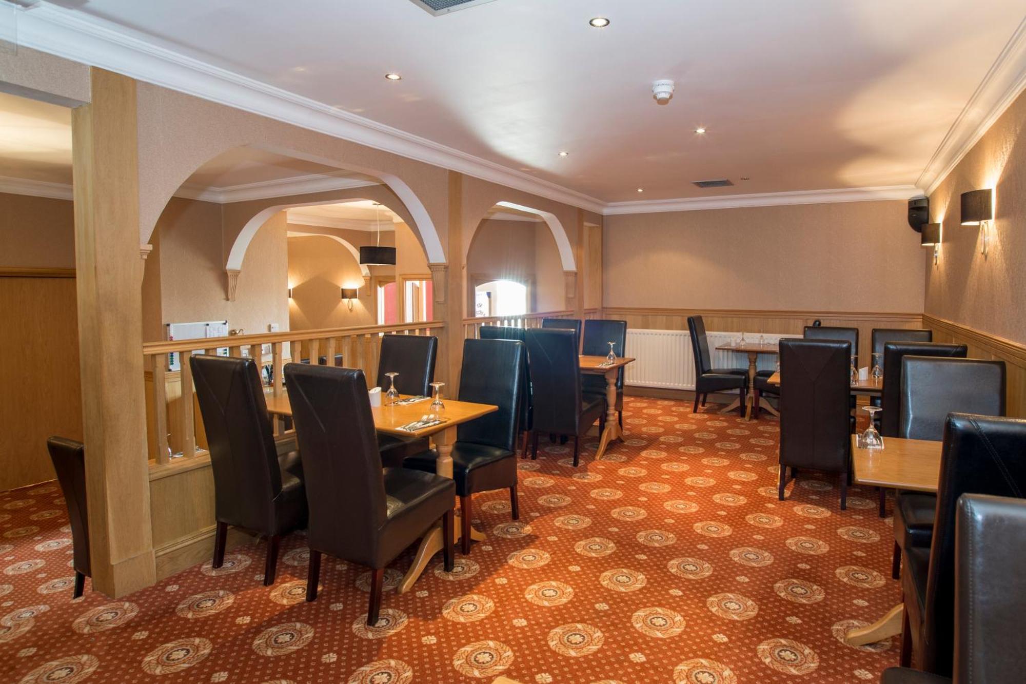 Station Hotel Ellon Ngoại thất bức ảnh